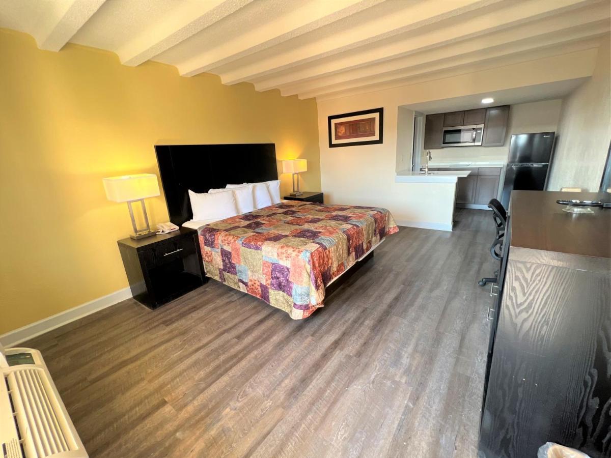 James River Inn & Suites Newport News Exteriér fotografie