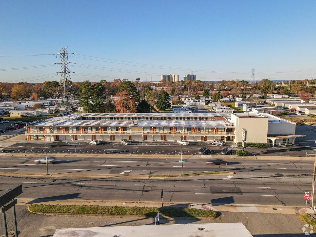 James River Inn & Suites Newport News Exteriér fotografie