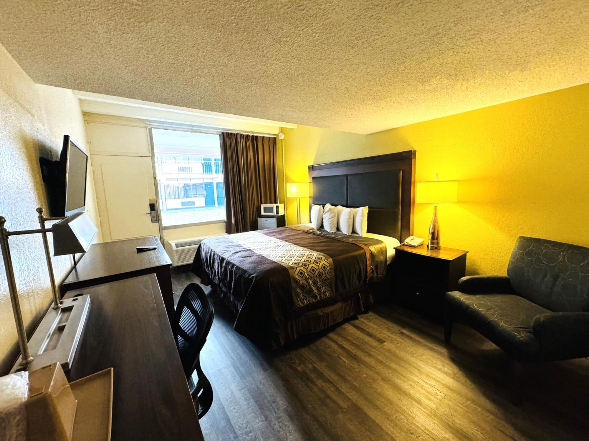 James River Inn & Suites Newport News Exteriér fotografie